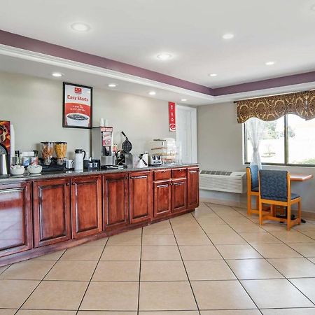 אוורגרין Econo Lodge Inn & Suites מראה חיצוני תמונה